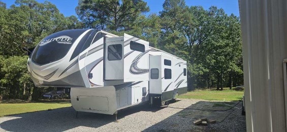 2023 Grand Design SOLITUDE 378MBS-R RV