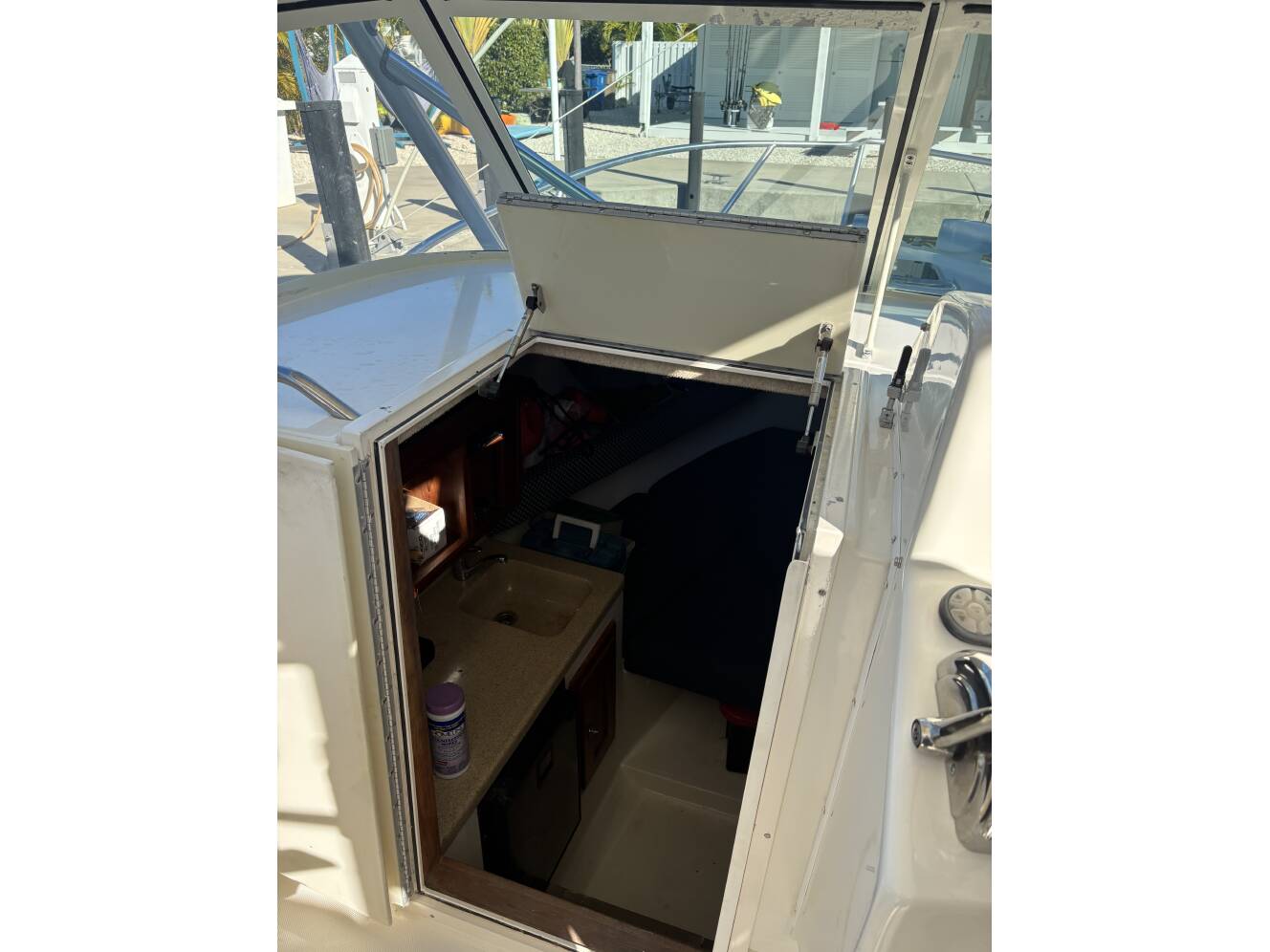 A photo of this 2005 Albermarle 280 EXPRESS FISHERMAN WITH TOWER
