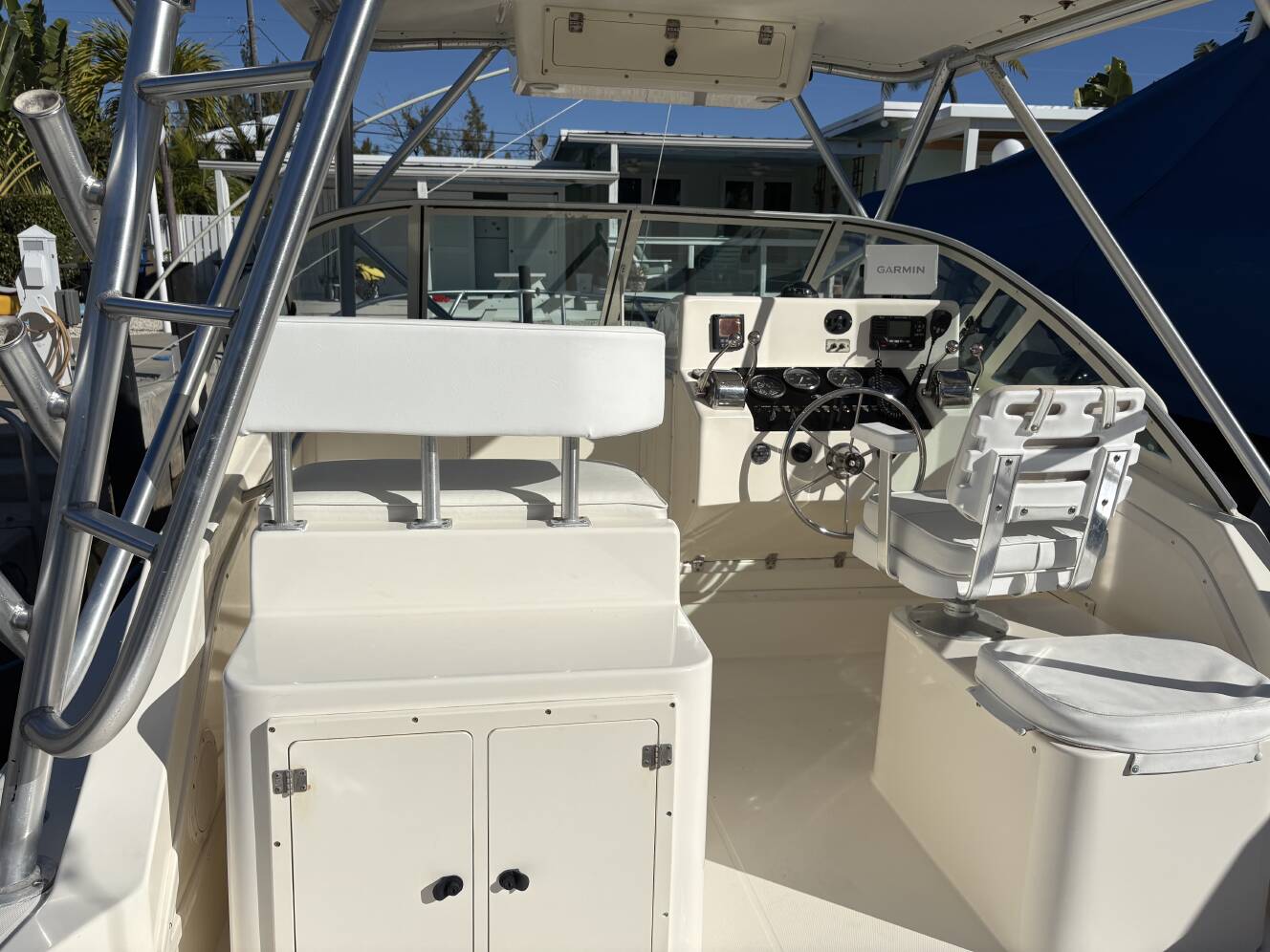 A photo of this 2005 Albermarle 280 EXPRESS FISHERMAN WITH TOWER