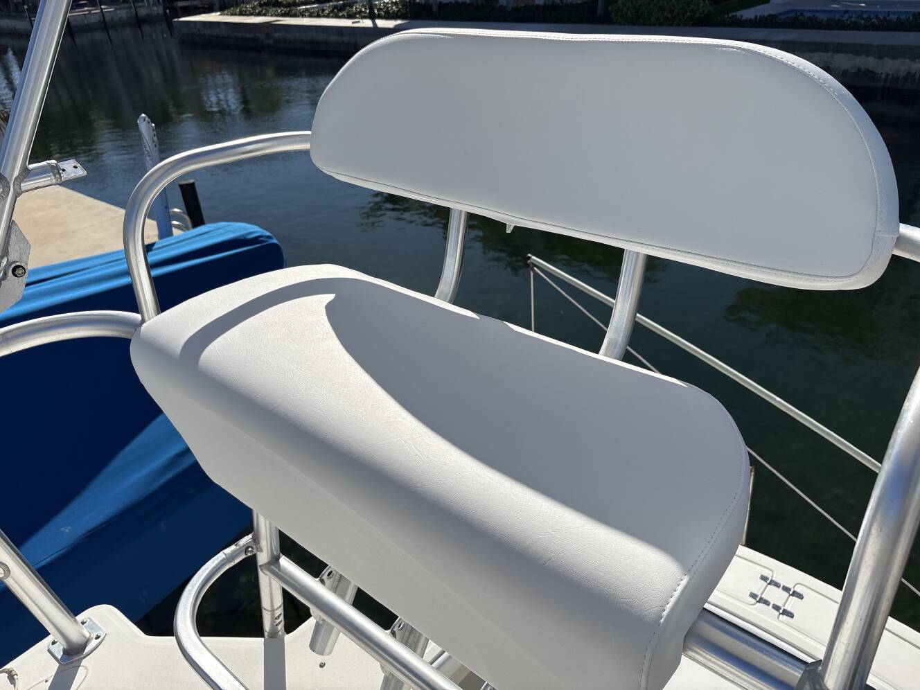 A photo of this 2005 Albermarle 280 EXPRESS FISHERMAN WITH TOWER