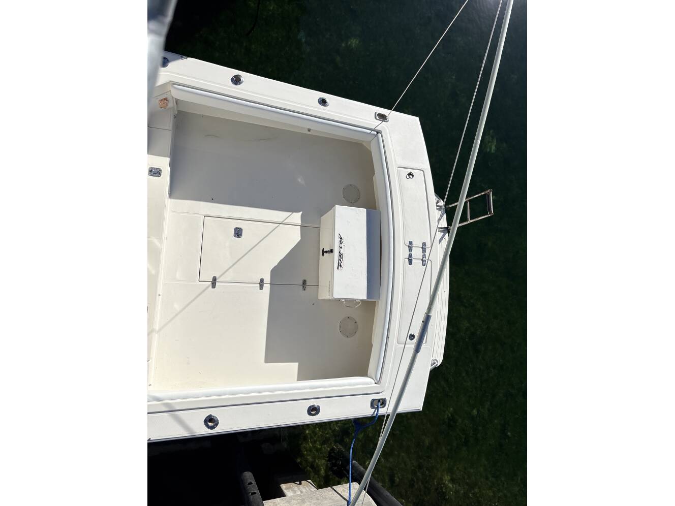 A photo of this 2005 Albermarle 280 EXPRESS FISHERMAN WITH TOWER