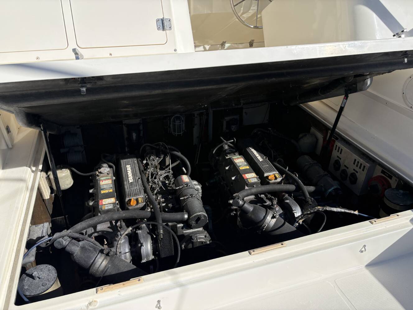 A photo of this 2005 Albermarle 280 EXPRESS FISHERMAN WITH TOWER