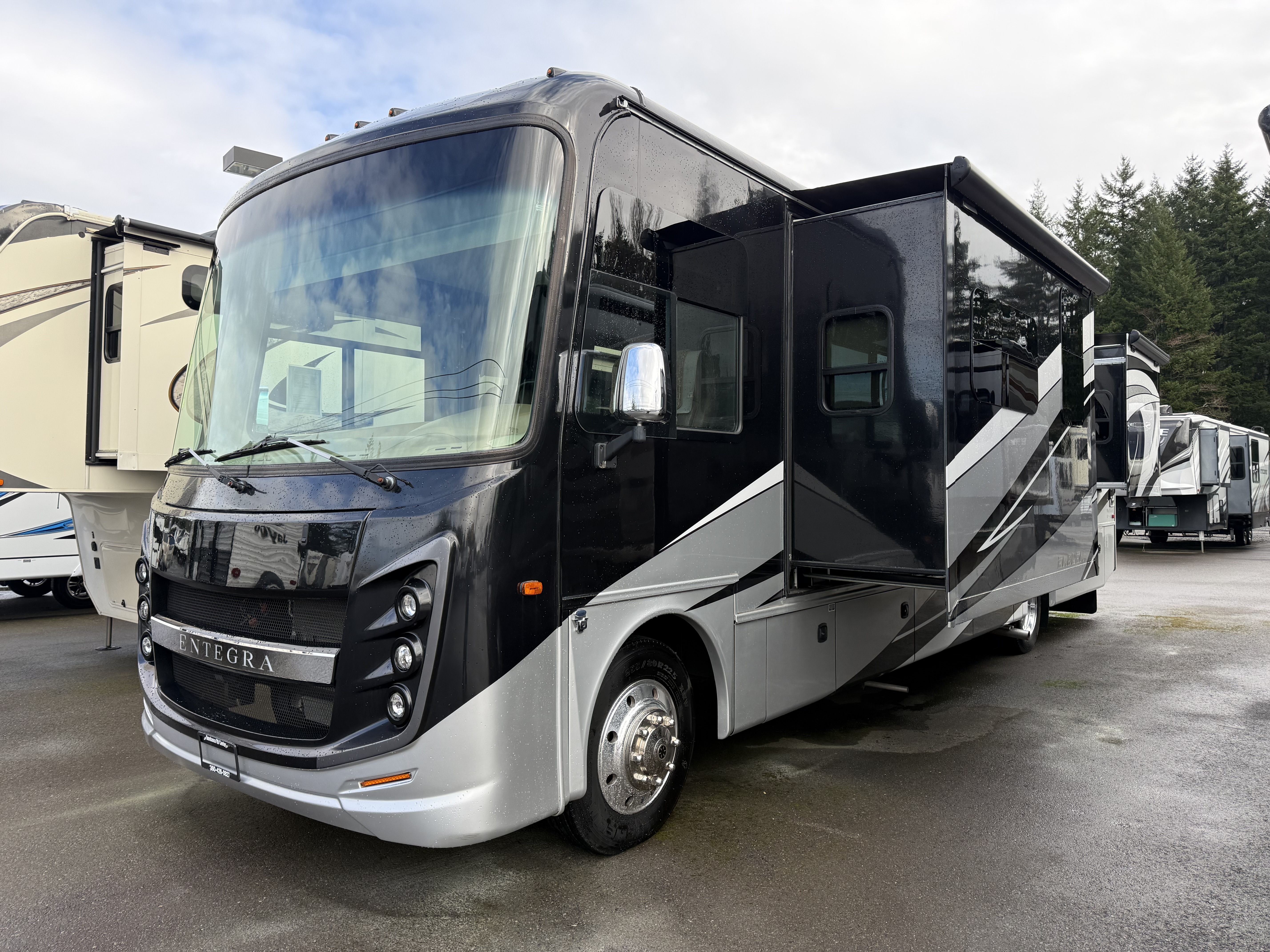 2020 Entegra Coach EMBLEM 36H in shelton WA