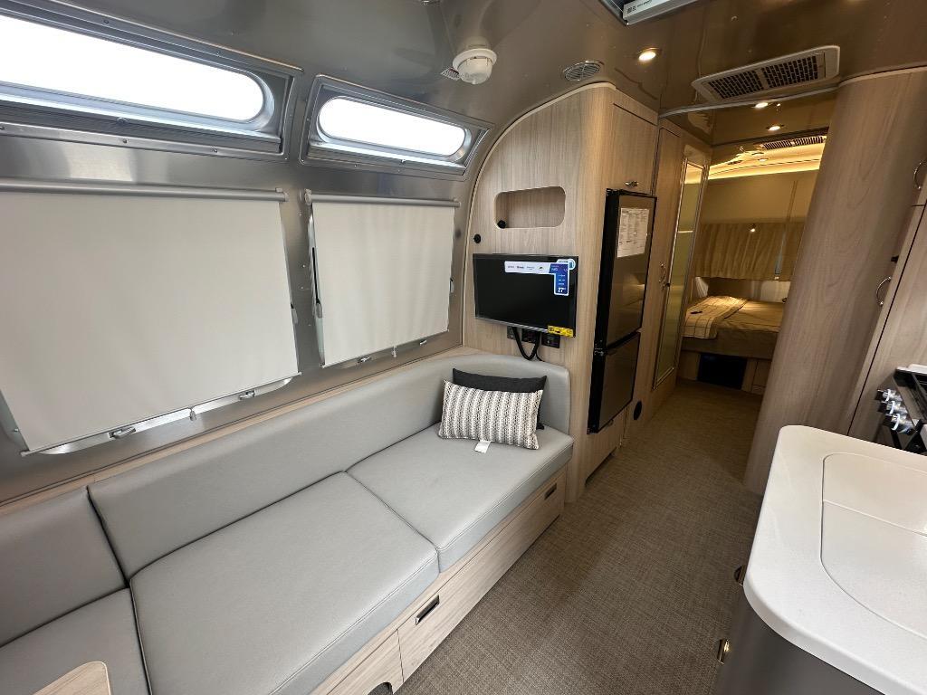 2026 Airstream Globetrotter 25FB RV