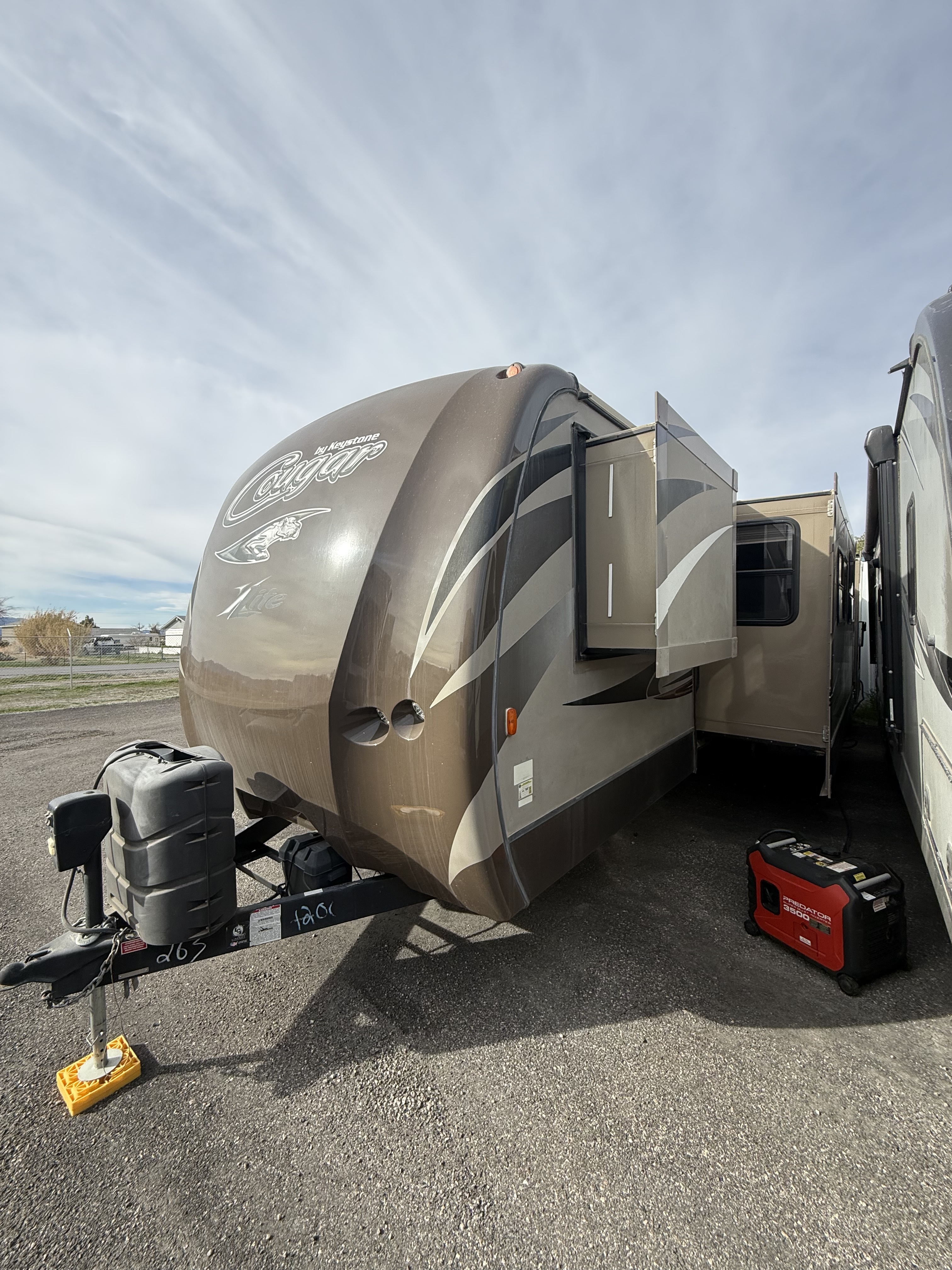 2016 Keystone COUGAR X-LITE 32FBS in las vegas NV