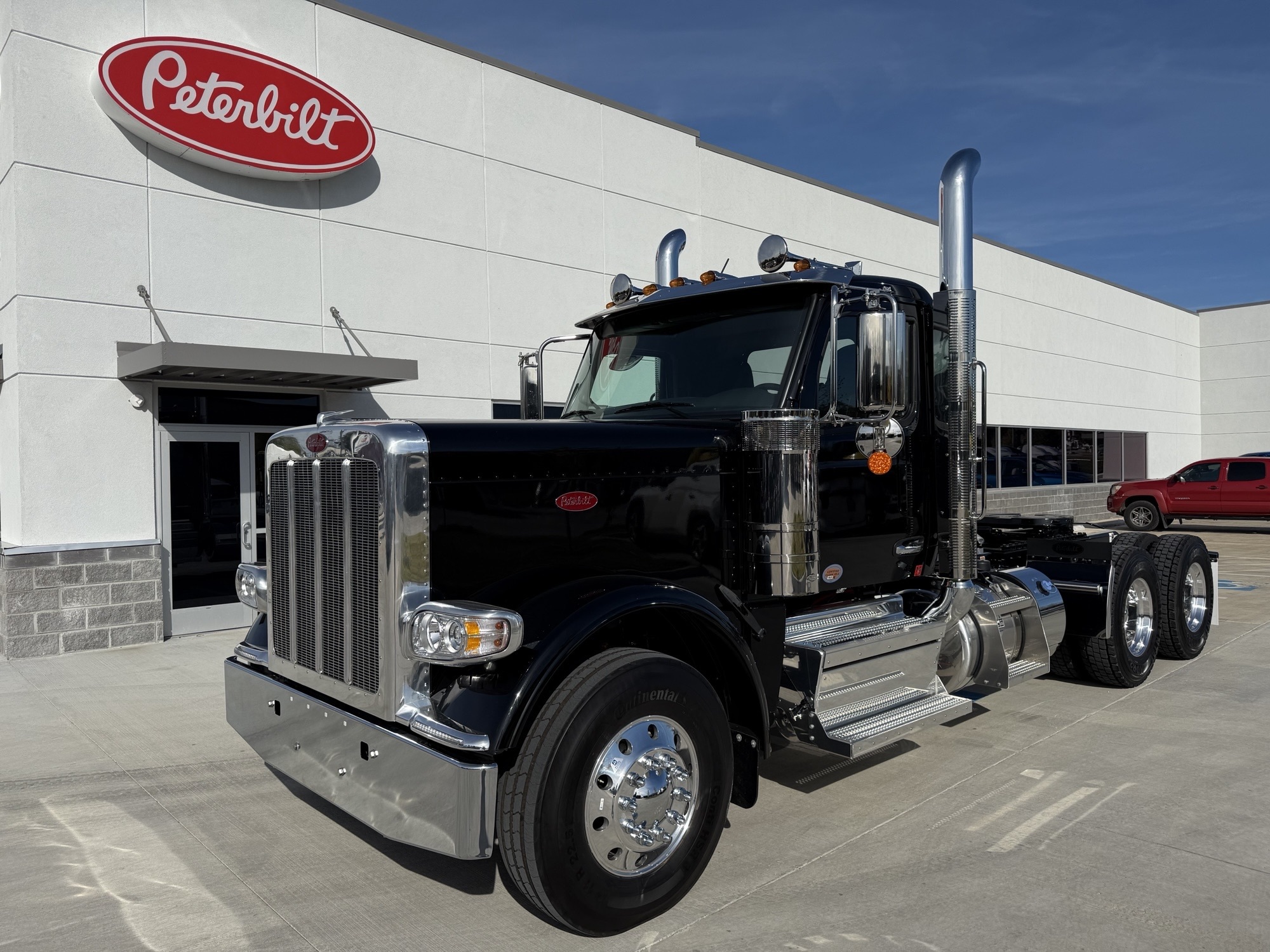 2026 PETERBILT 589 in Lowell, AR