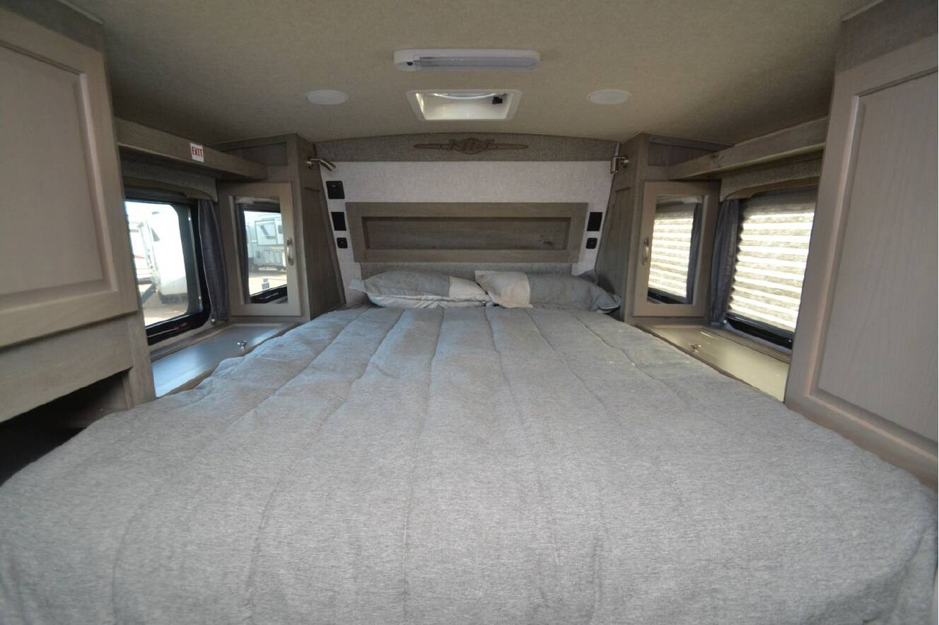 A photo of this 2026 Northwood Arctic Fox 811
