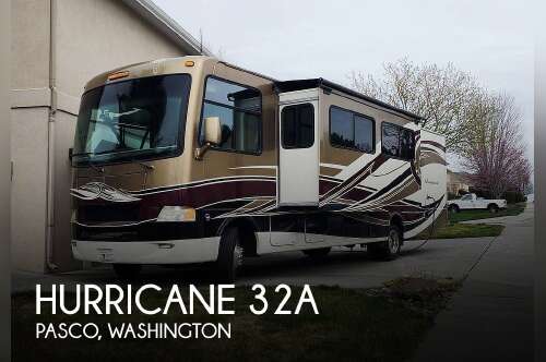 2013 Thor Motor Coach Hurricane 32A in pasco WA