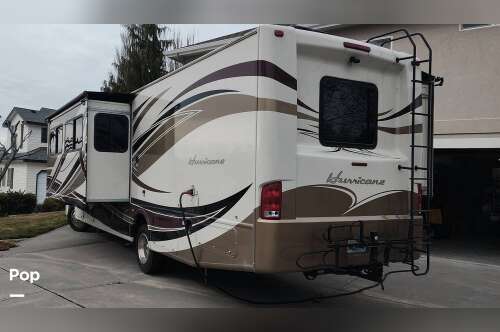 2013 Thor Motor Coach Hurricane 32A in pasco WA