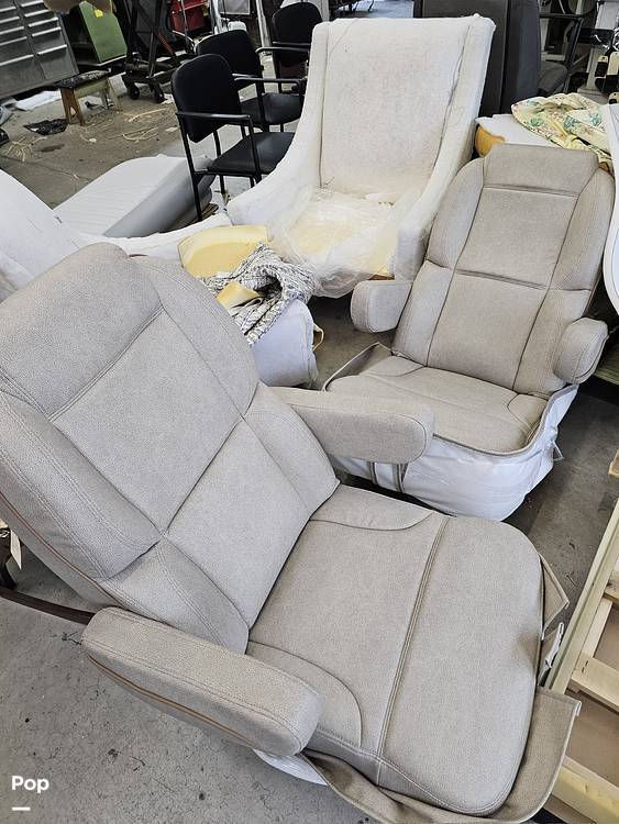 2013 Thor Motor Coach Hurricane 32A in pasco WA