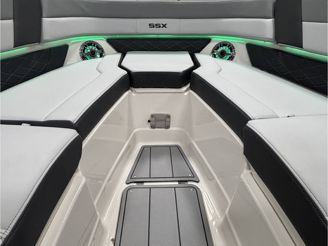 A photo of this 2026 Chaparral SSX 30