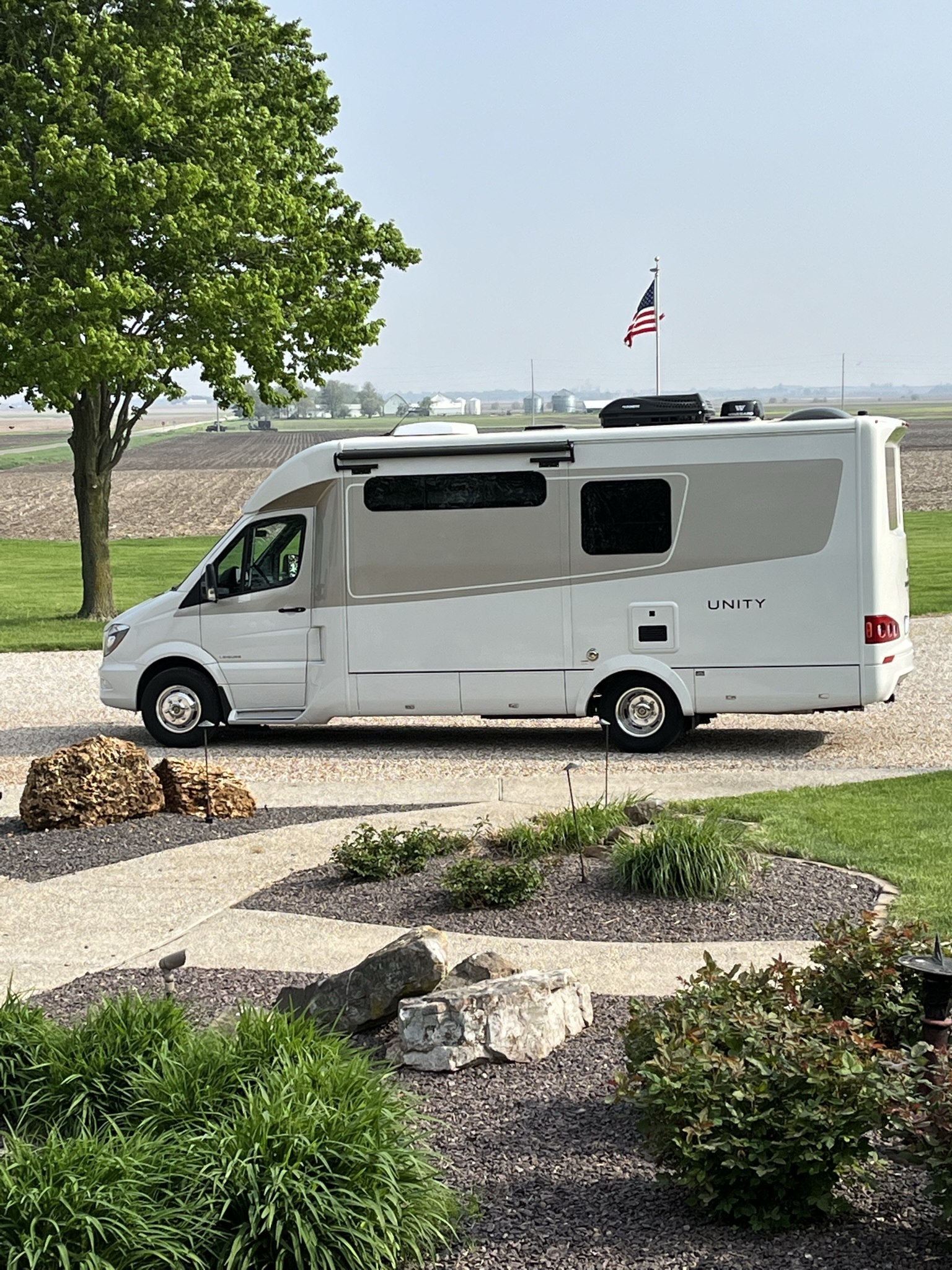 2019 Leisure Travel UNITY U 24 MB RV
