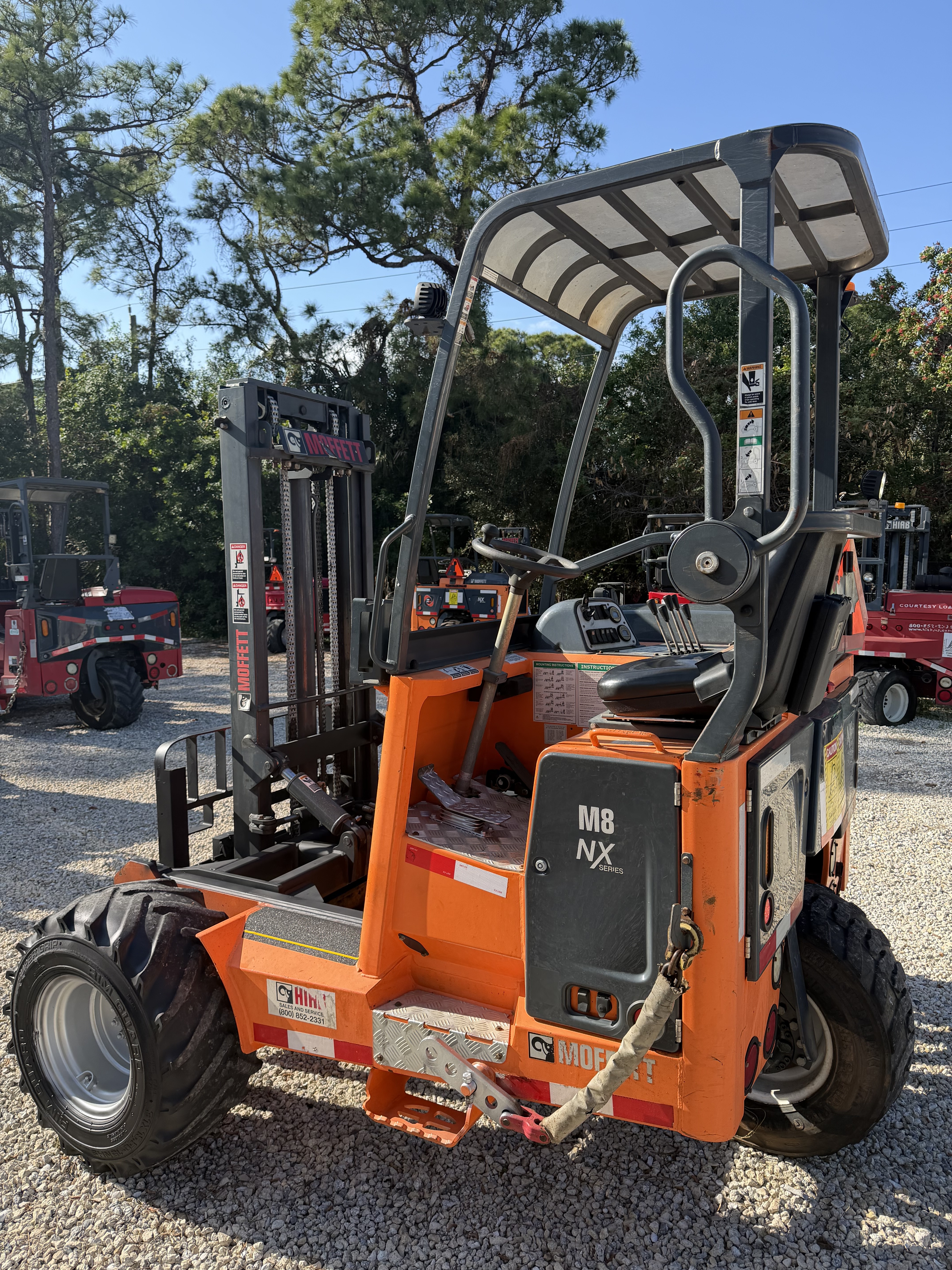 2019 MOFFETT m8 in Jupiter, FL