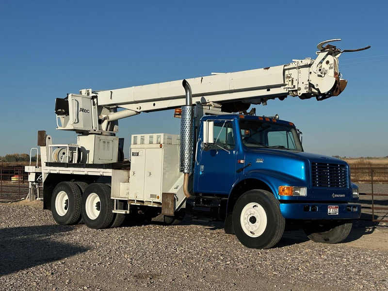 International 4400 Digger Derrick For Sale - Commercial Truck Trader