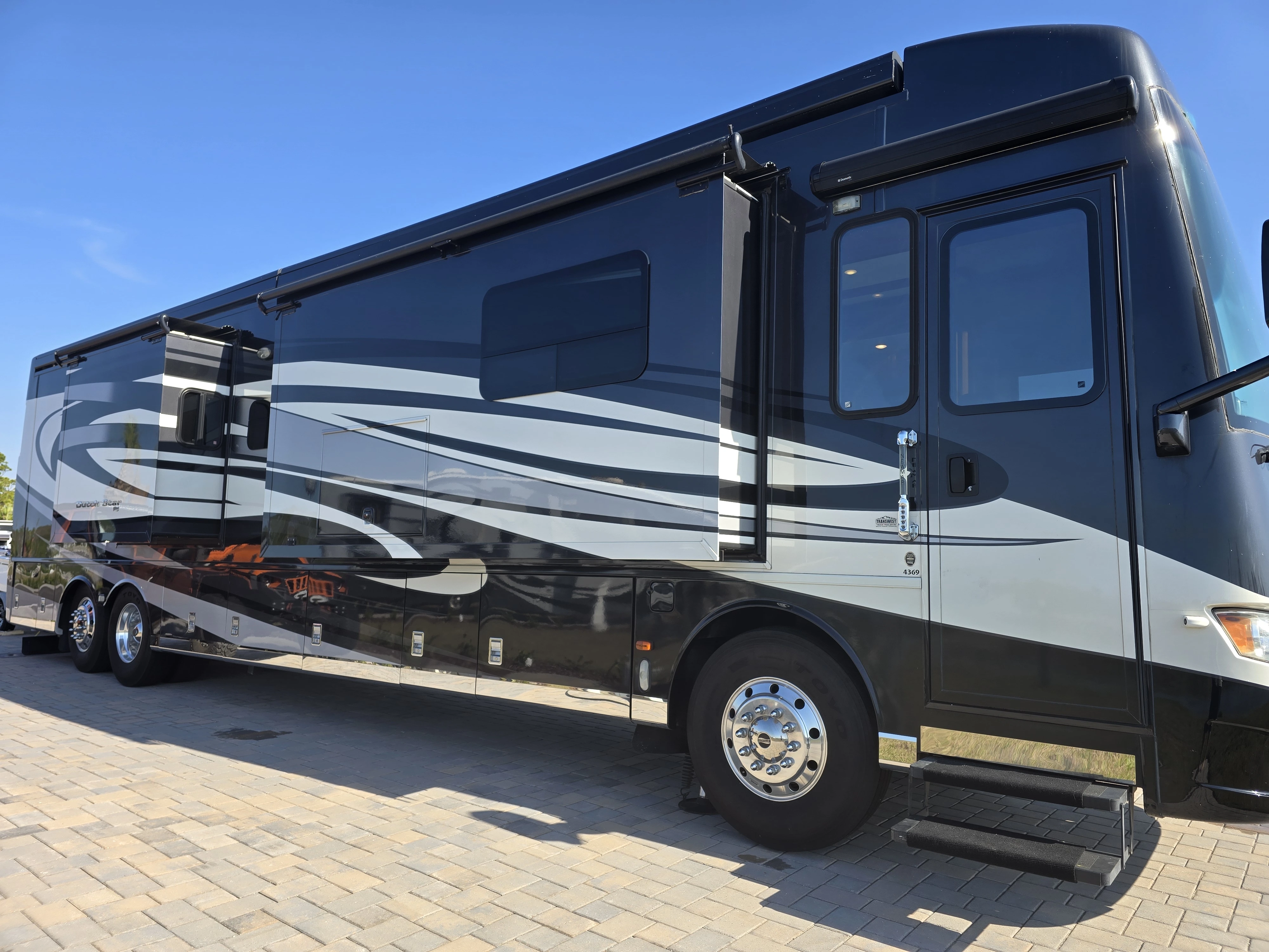 2016 Newmar DUTCH STAR 4369 RV