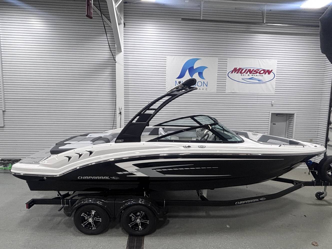 A photo of this 2026 Chaparral 23 SSI SPORT