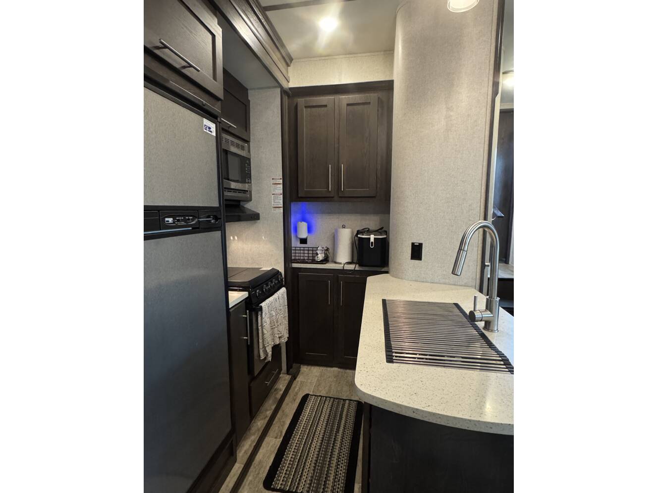 A photo of this 2018 Keystone CARBON 364