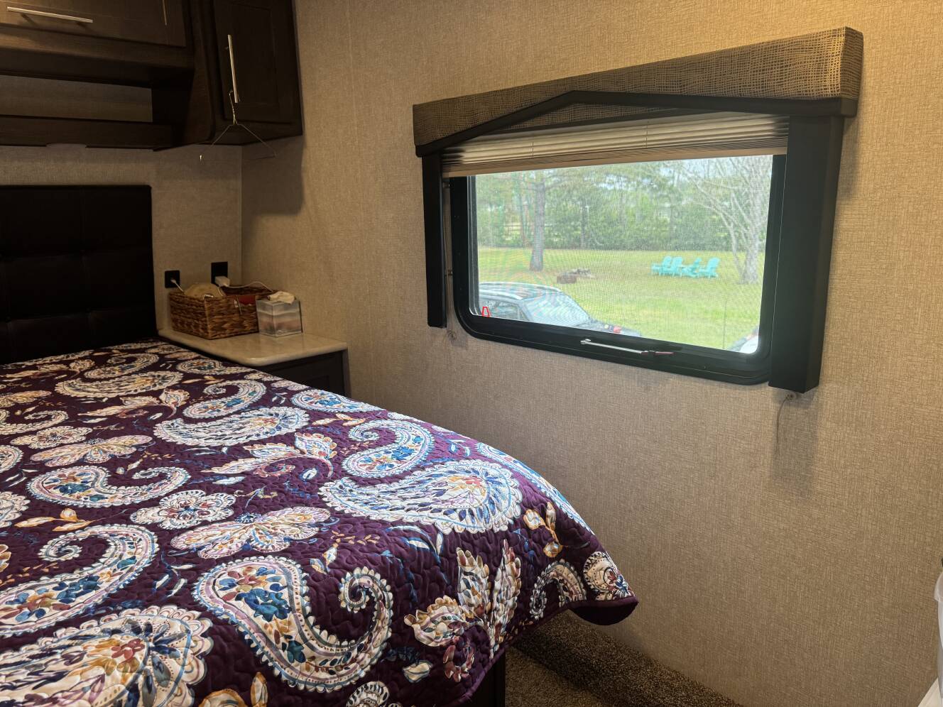 A photo of this 2018 Keystone CARBON 364