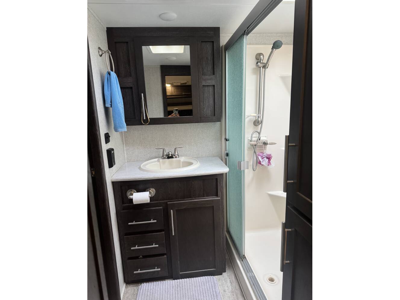 A photo of this 2018 Keystone CARBON 364
