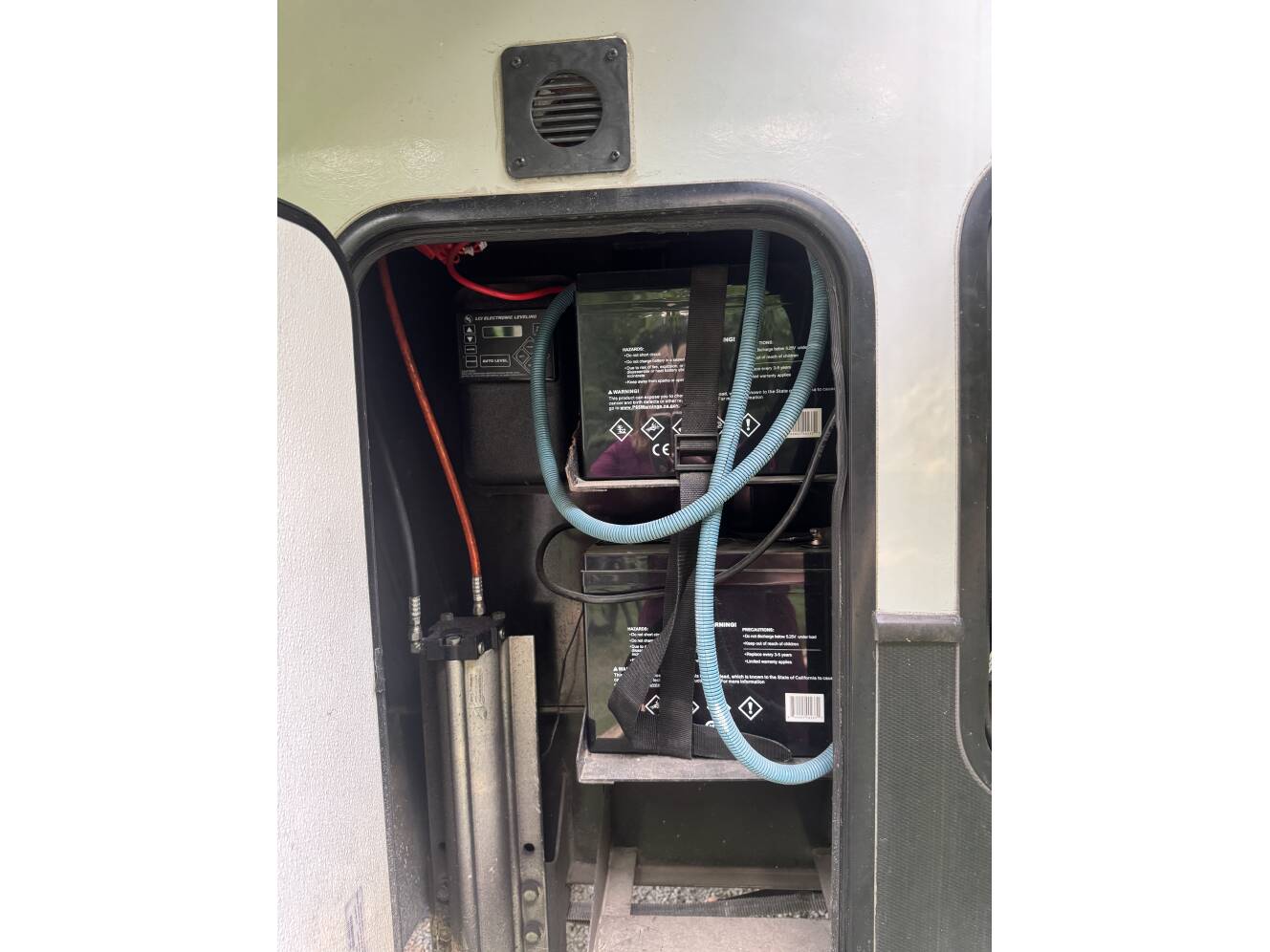 A photo of this 2018 Keystone CARBON 364
