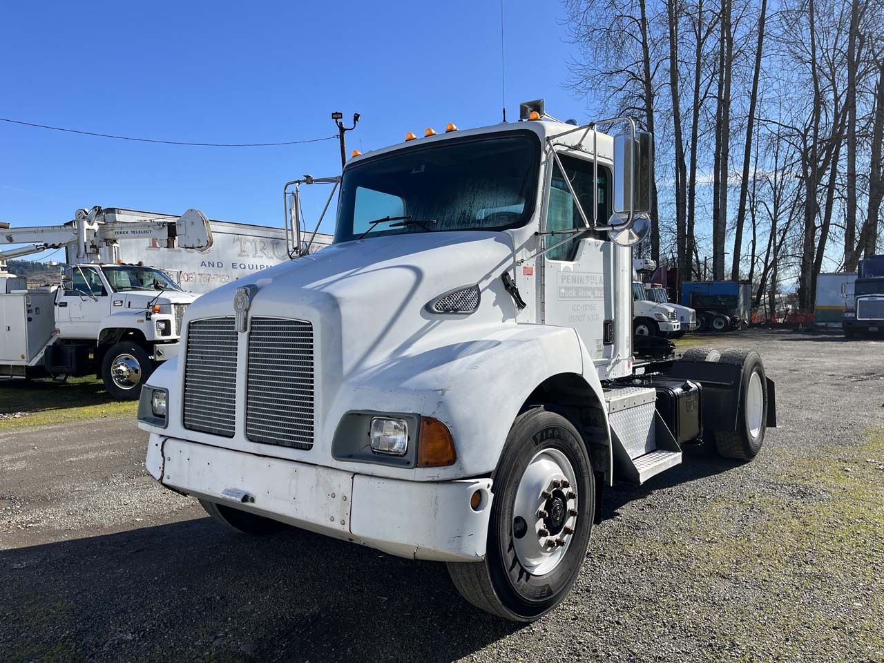 1998 KENWORTH T300 S/A AUTOMATIC TRACTOR in Pacific, WA