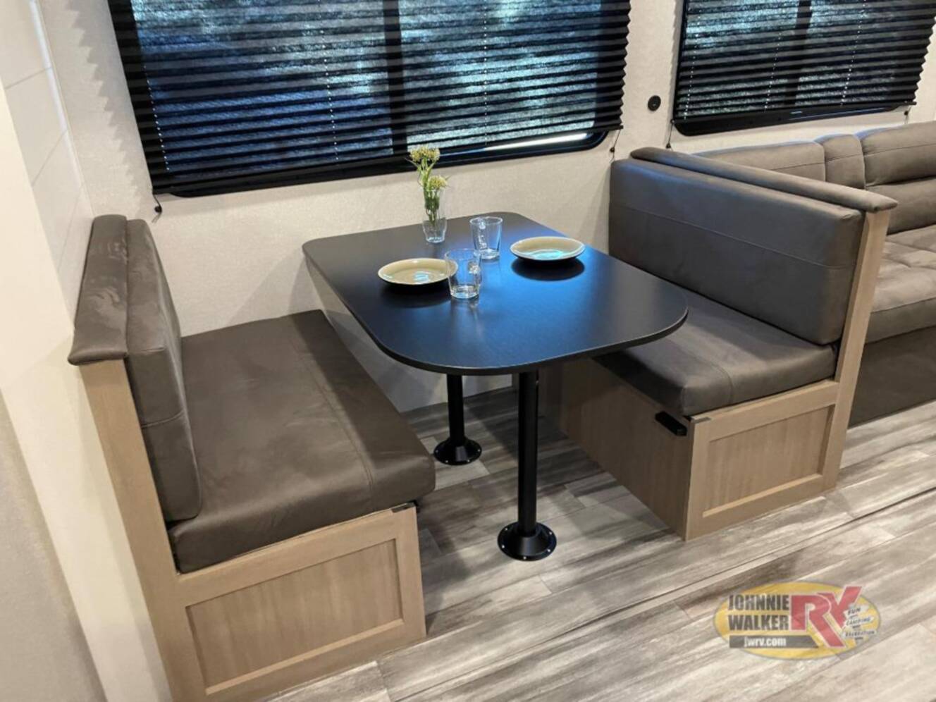 A photo of this 2026 Jayco Jay Flight SLX 263BHSW