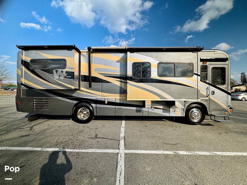 2010 Winnebago Journey Express 34Y in gastonia NC