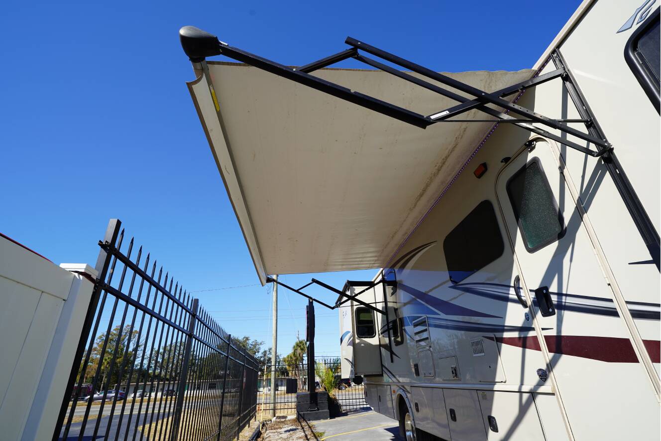 A photo of this 2017 Fleetwood FLAIR 31E