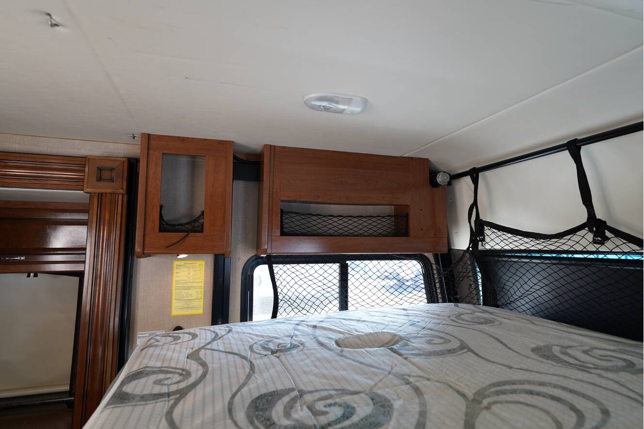 A photo of this 2017 Fleetwood FLAIR 31E