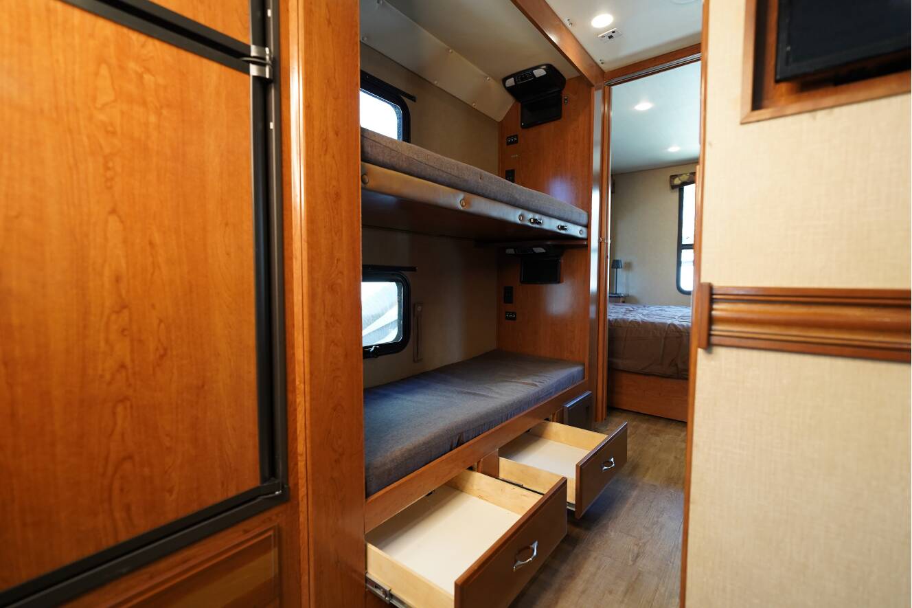 A photo of this 2017 Fleetwood FLAIR 31E