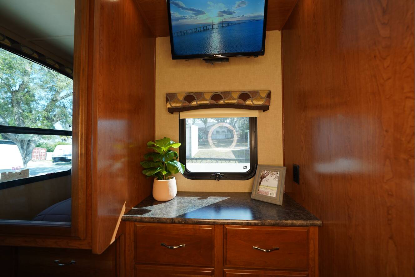 A photo of this 2017 Fleetwood FLAIR 31E