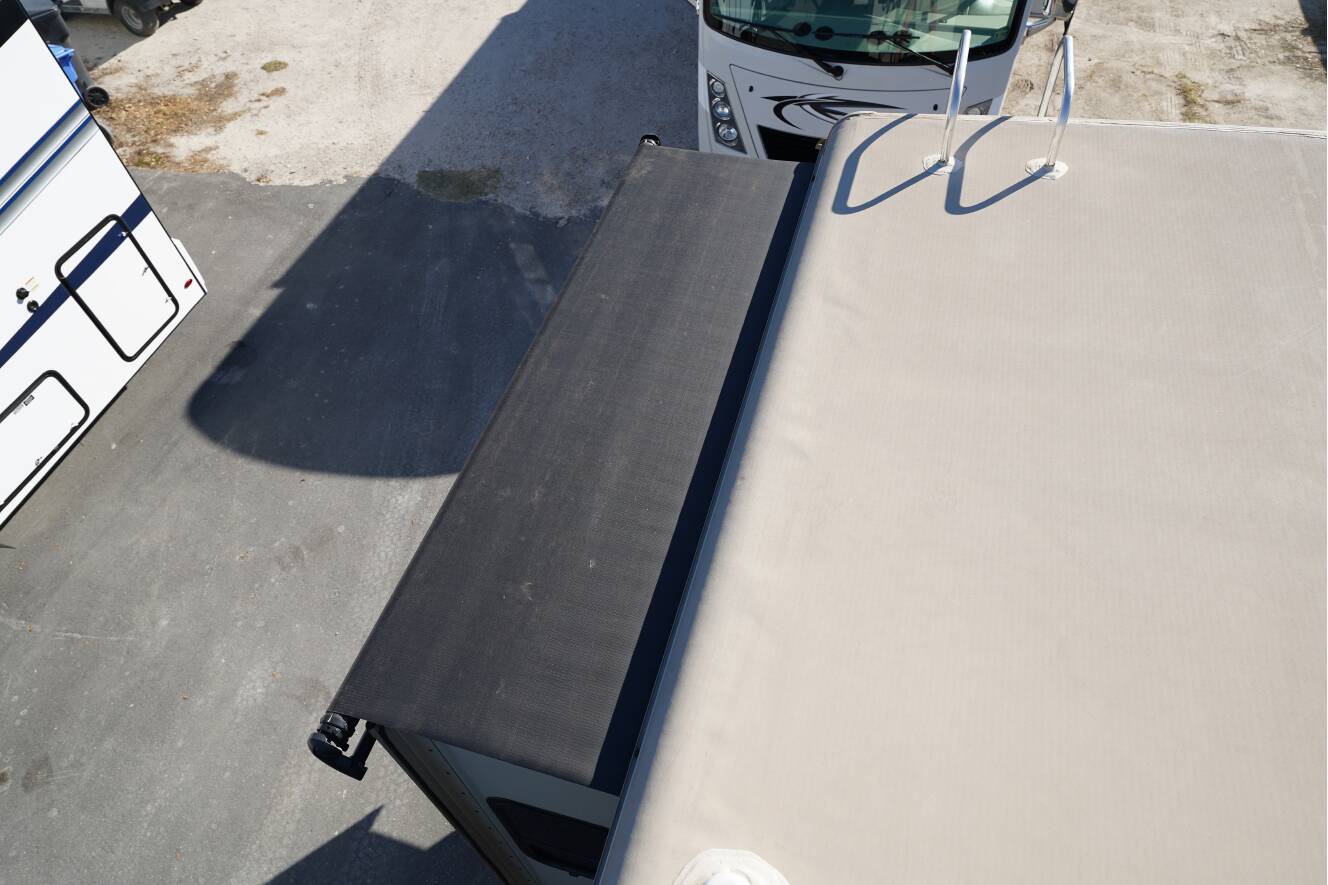 A photo of this 2017 Fleetwood FLAIR 31E