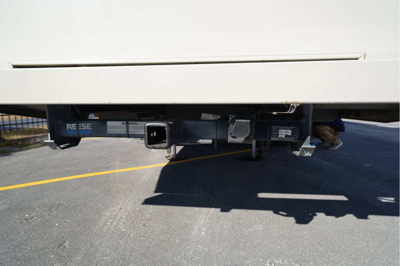 A photo of this 2017 Fleetwood FLAIR 31E
