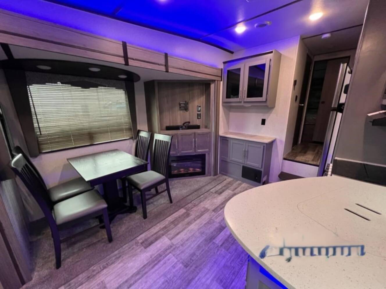 A photo of this 2021 Crossroads VOLANTE VL240RL