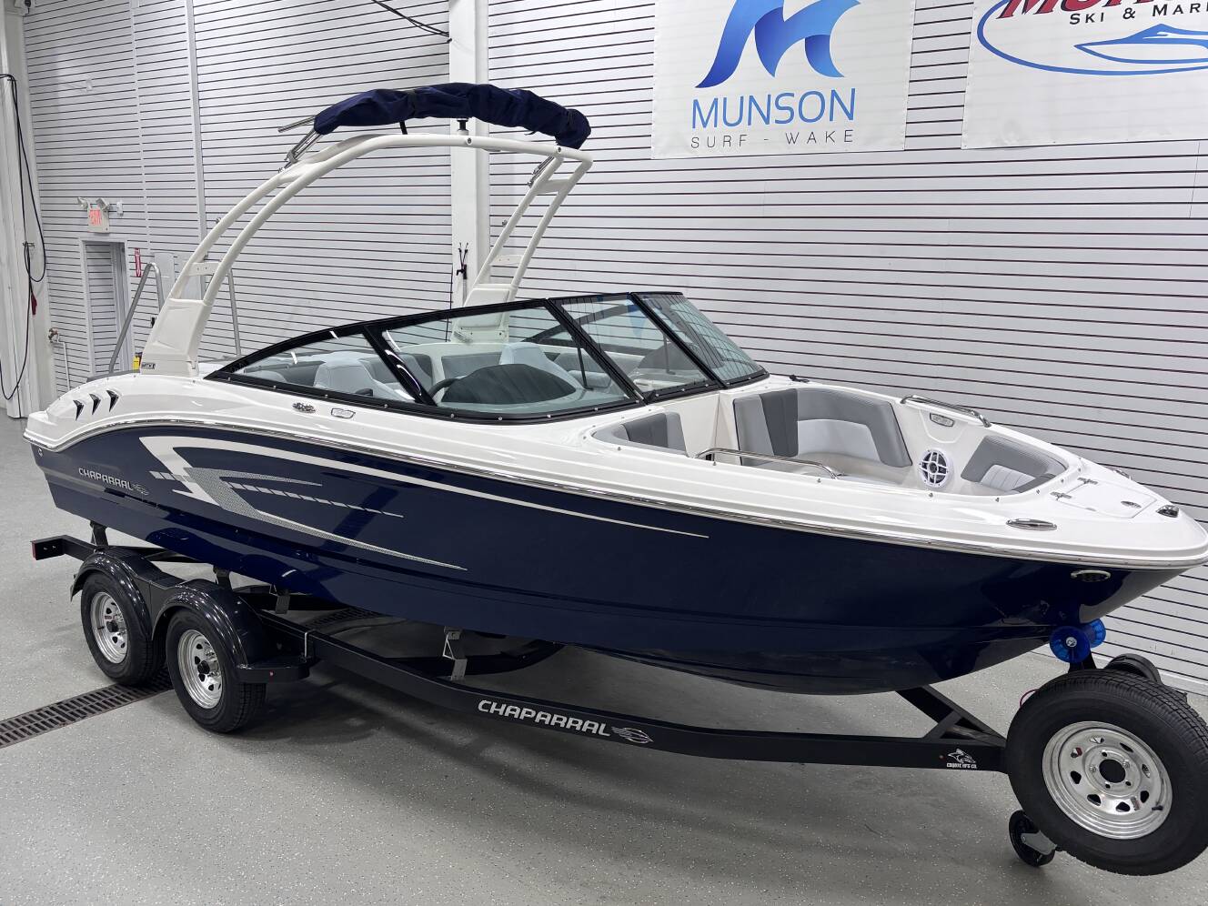 A photo of this 2026 Chaparral 21 SSI SPORT