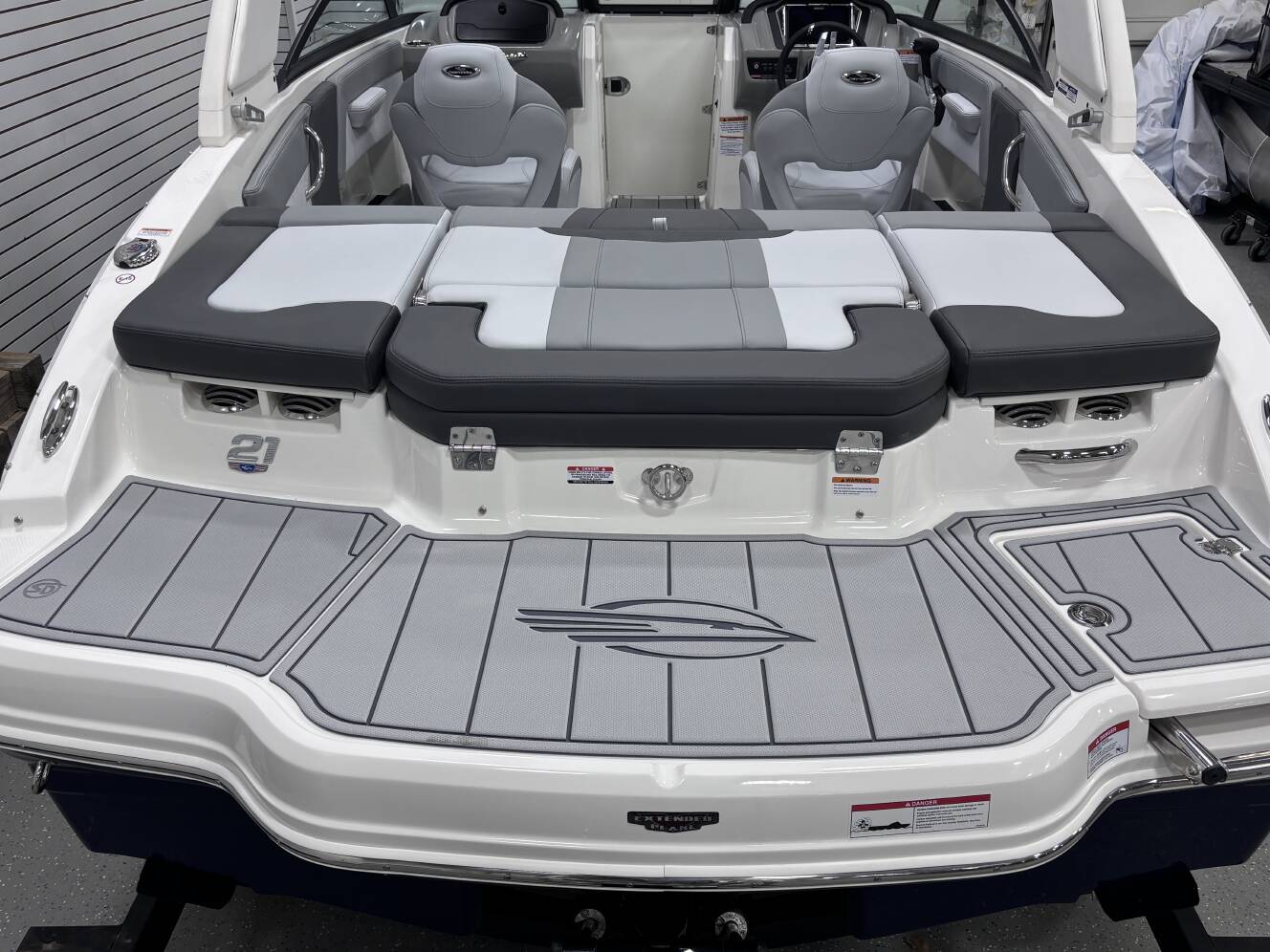 A photo of this 2026 Chaparral 21 SSI SPORT