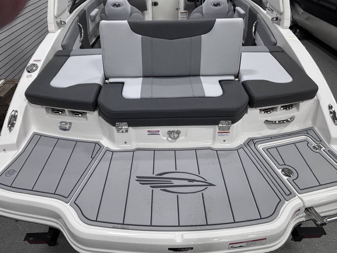 A photo of this 2026 Chaparral 21 SSI SPORT