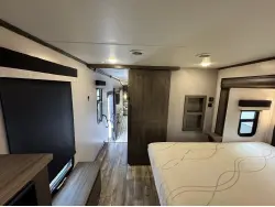 2021 FOREST RIVER CARDINAL 3350RLX