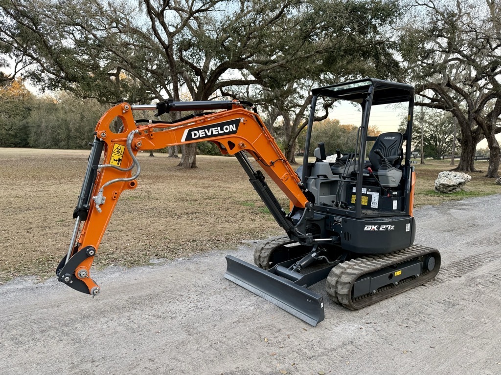2025 DEVELON Dx27z-2 in Zephyrhills, FL
