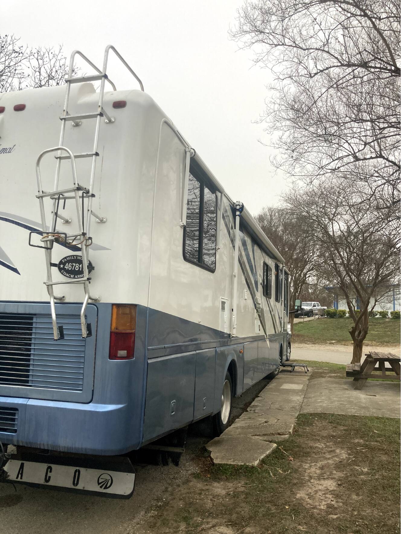 A photo of this 2000 Monaco DIPLOMAT 38 A