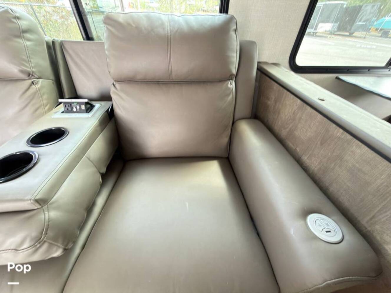 A photo of this 2024 Venture Rv Stratus 261VRB