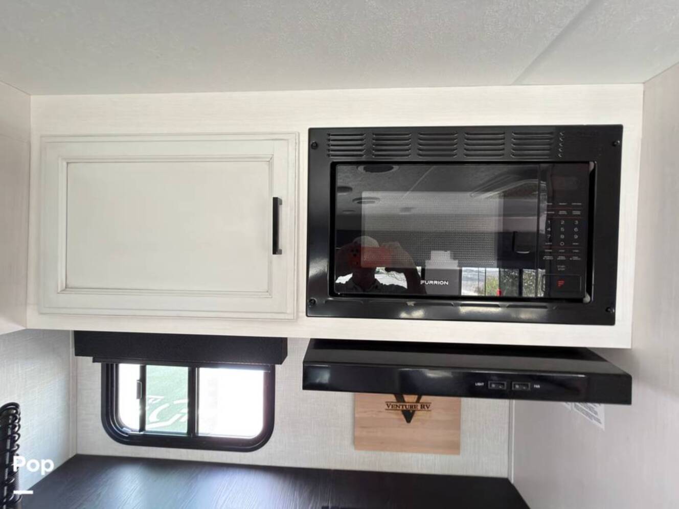 A photo of this 2024 Venture Rv Stratus 261VRB