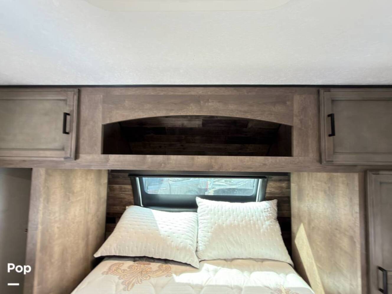 A photo of this 2024 Venture Rv Stratus 261VRB