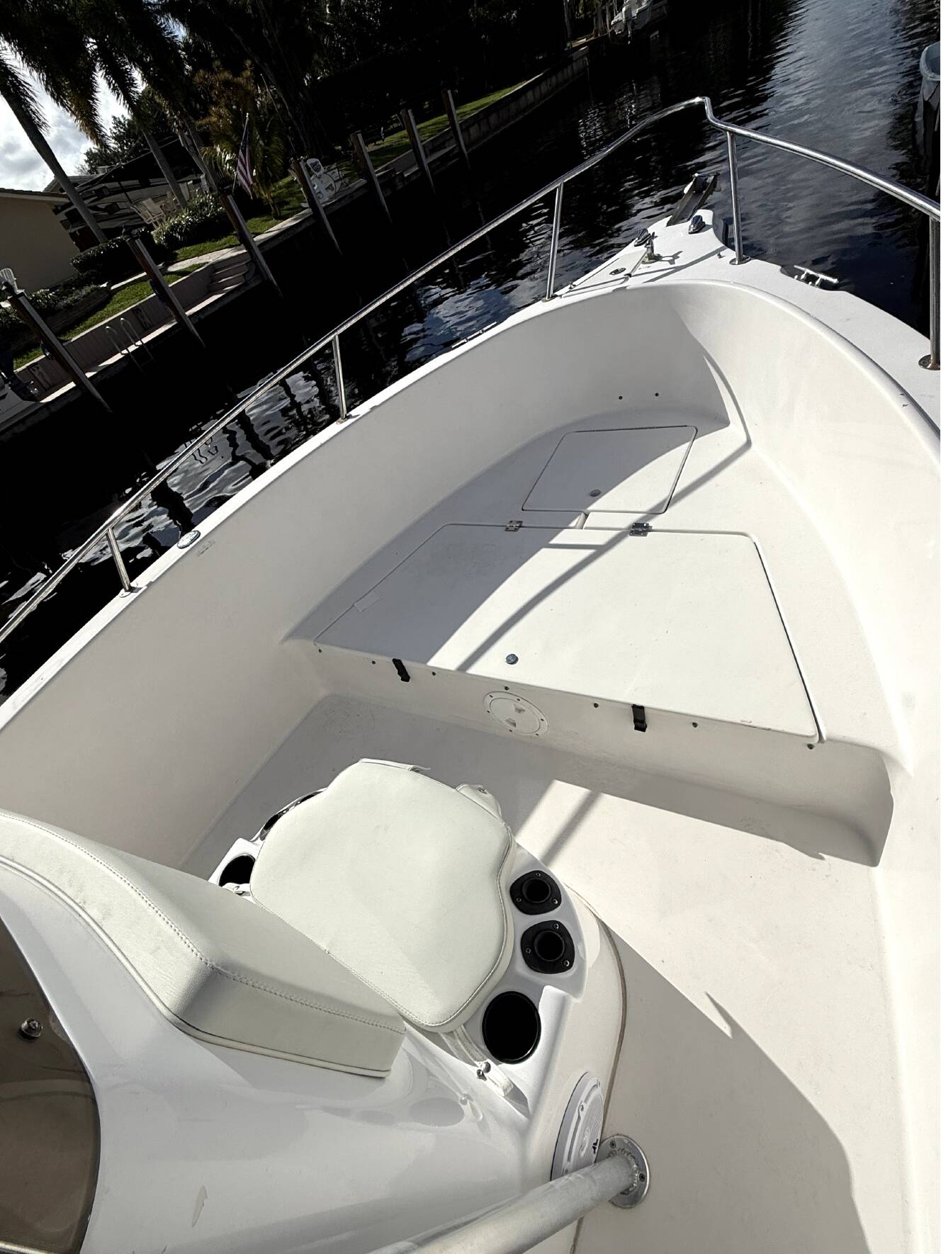 A photo of this 2006 Seaswirl 2100 Striper