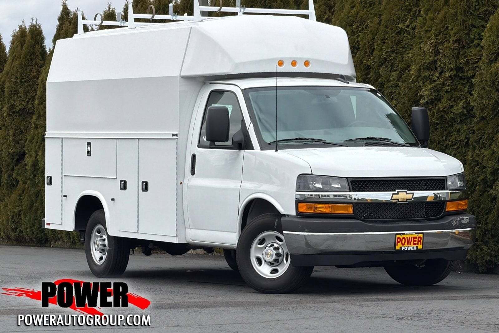 2025 CHEVROLET Express Cutaway 3500 in Sublimity, OR