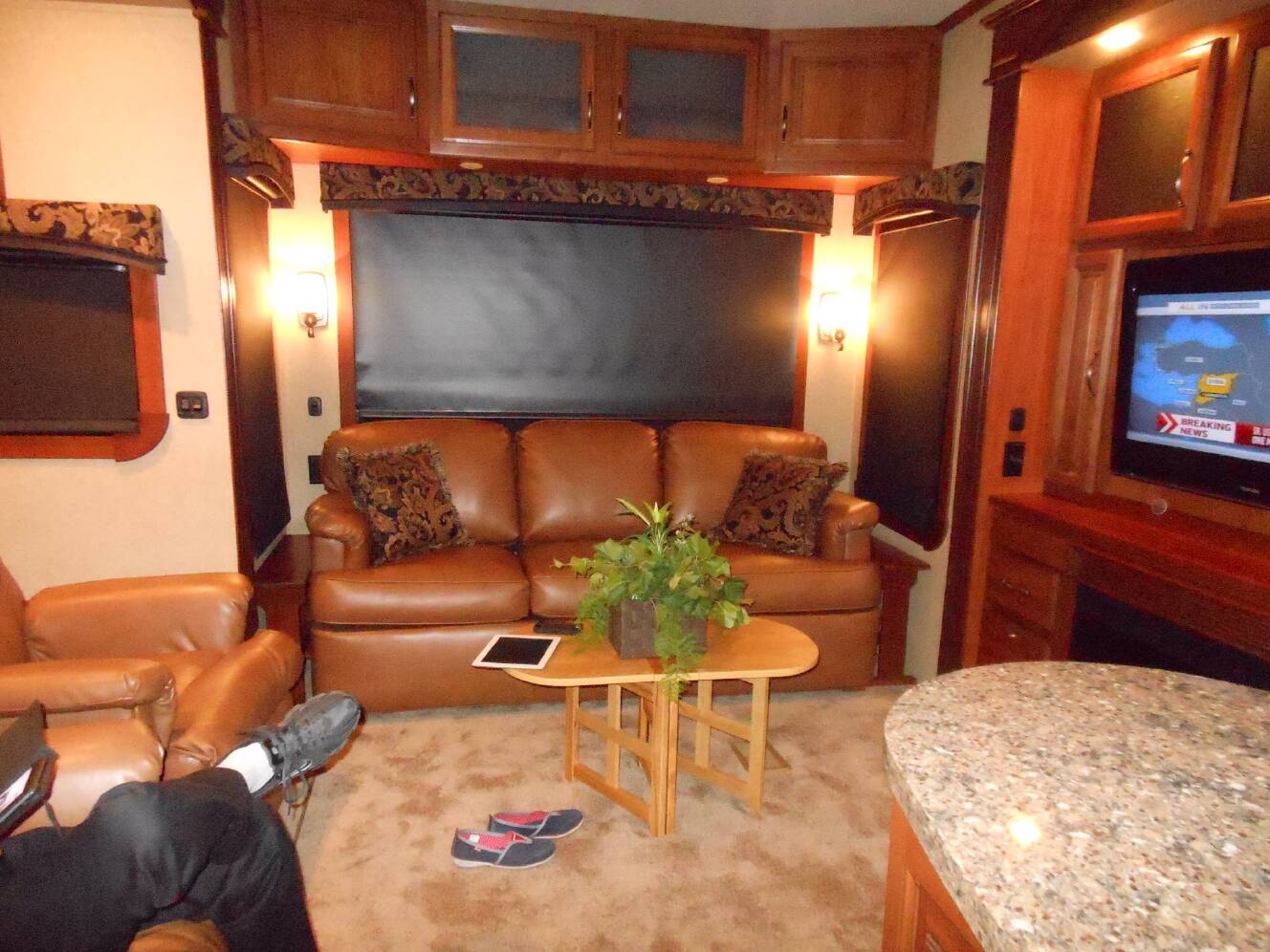 A photo of this 2013 Crossroads REDWOOD 36RL
