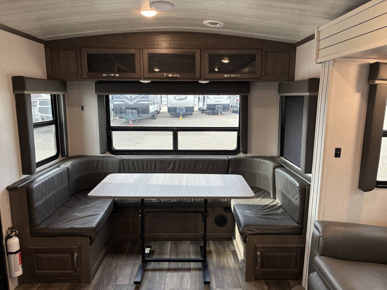 A photo of this 2022 Keystone COUGAR HALF-TON 25RDSWE