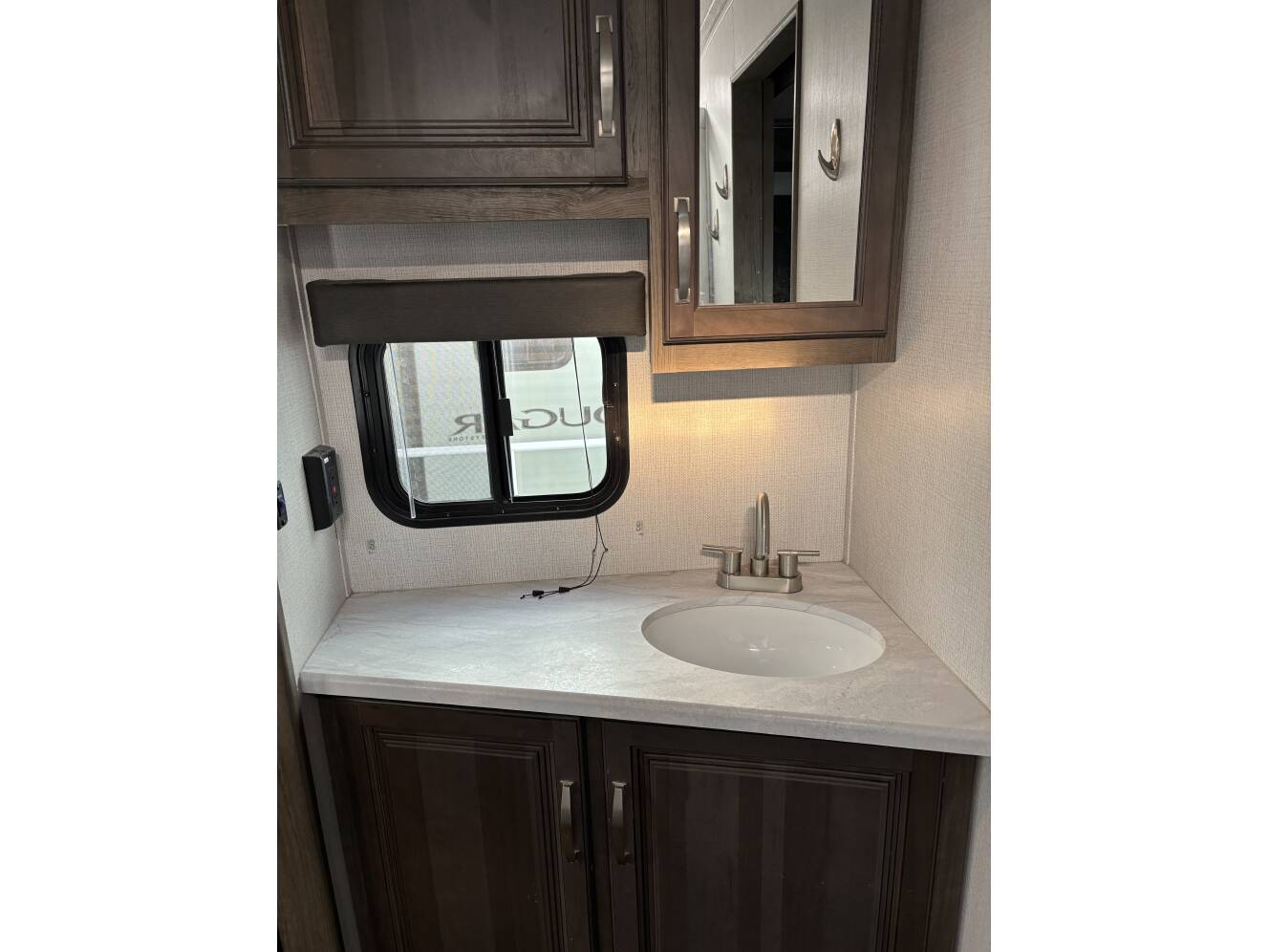 A photo of this 2022 Keystone COUGAR HALF-TON 25RDSWE