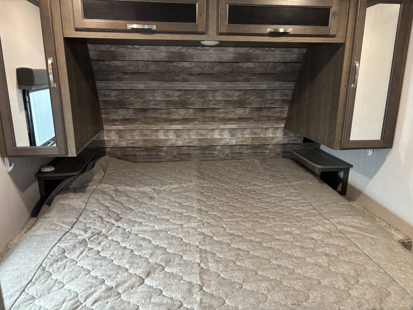 A photo of this 2022 Keystone COUGAR HALF-TON 25RDSWE