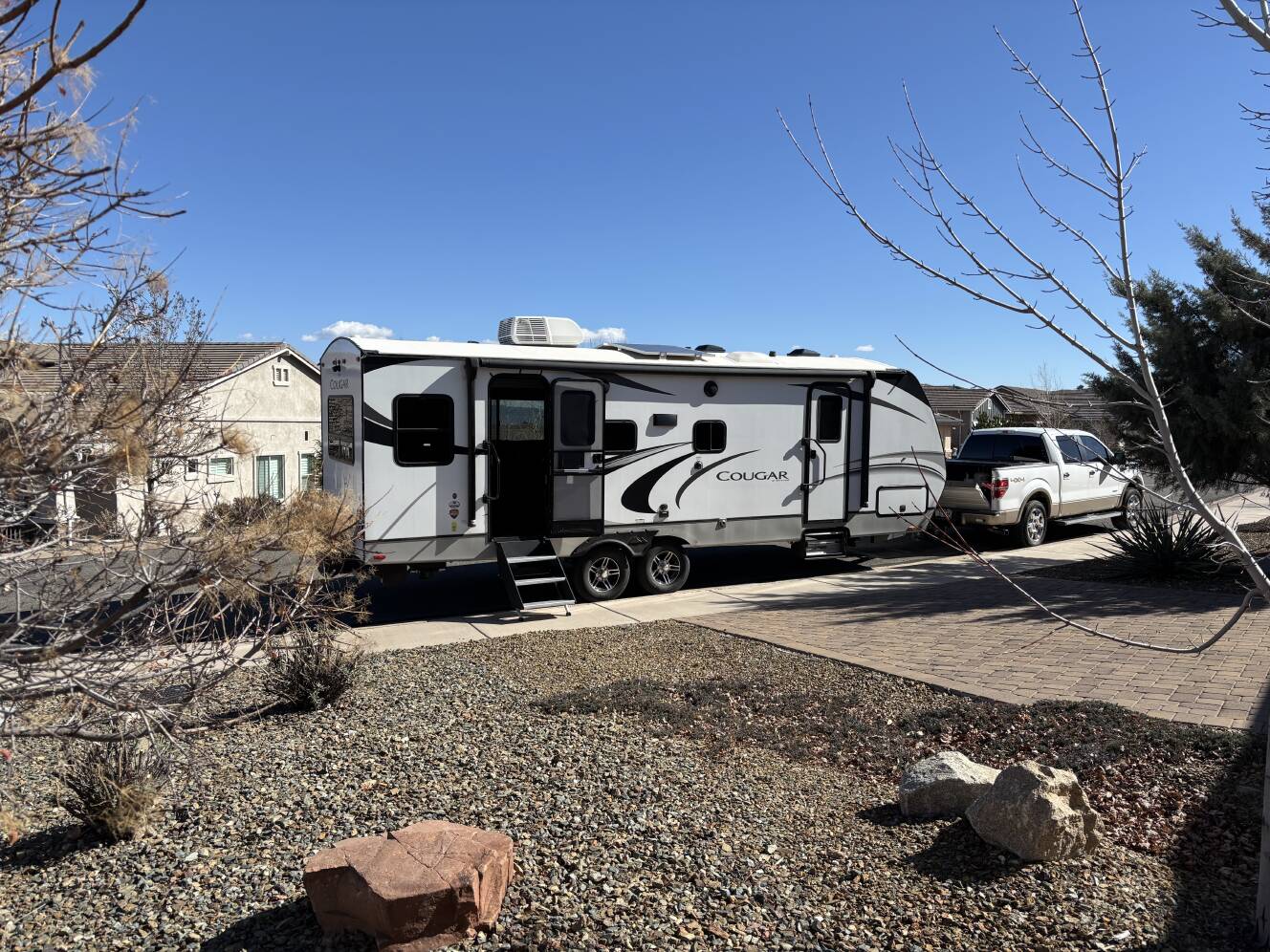 A photo of this 2022 Keystone COUGAR HALF-TON 25RDSWE